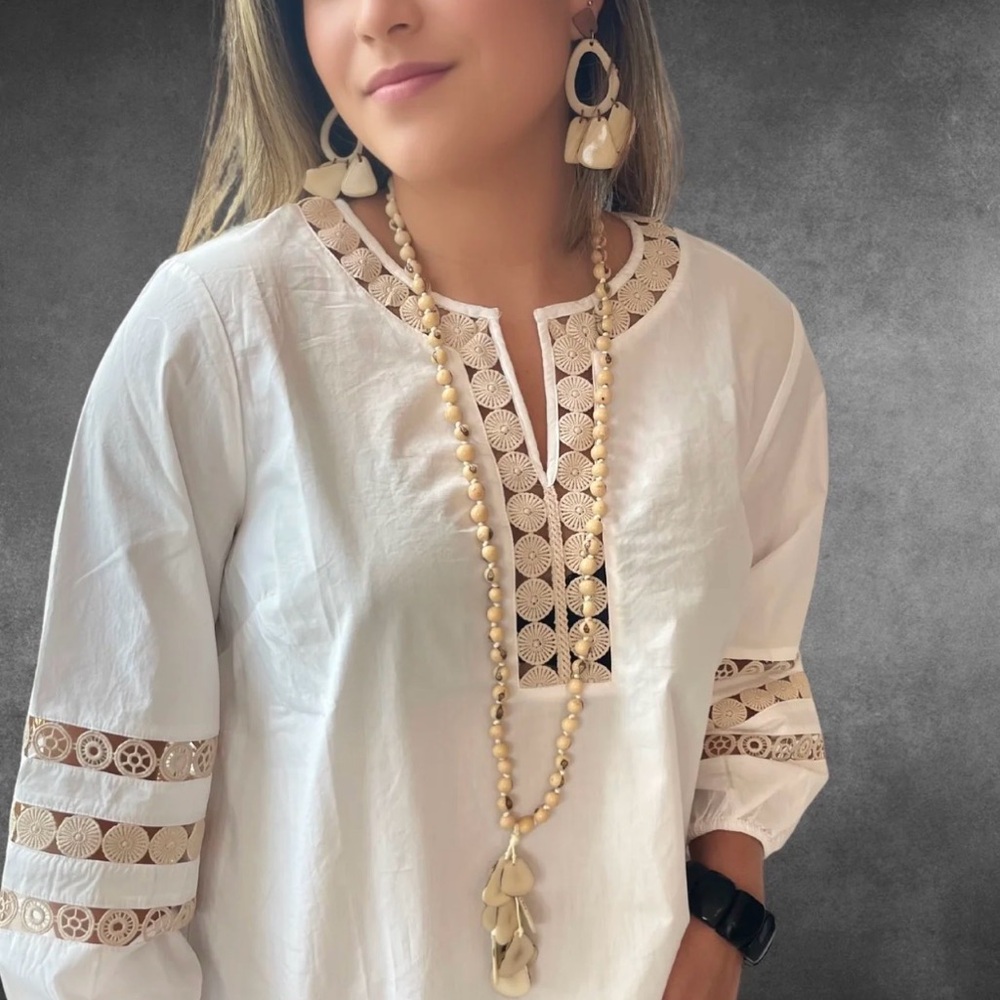 Talbots White Tunic with Tan embroidered cutout Accents - Picture 2 of 15